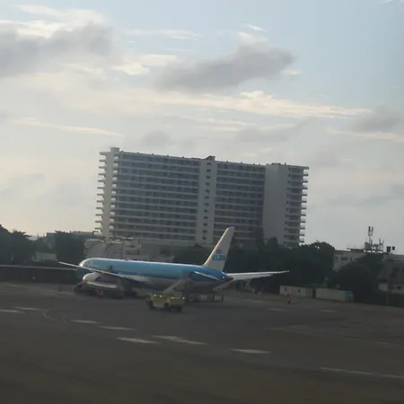 Aparta Crespo Aeropuerto *